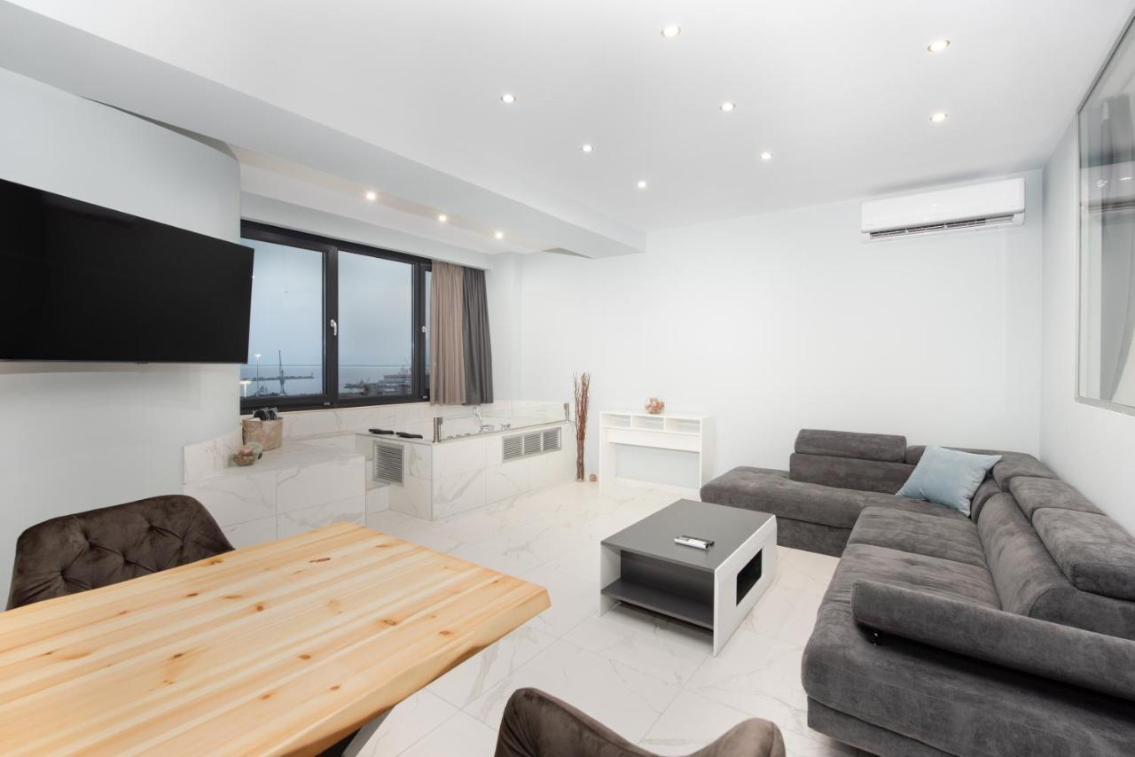 Apartment Sea & Luxury